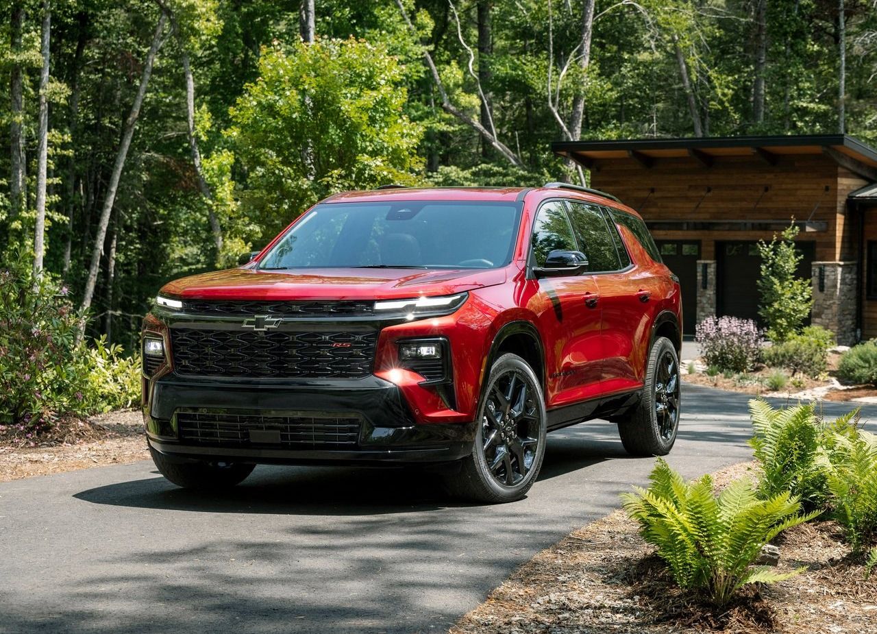 10 Best Family-Friendly Vehicles That Fit Three Car Seats Across: Chevrolet Traverse.