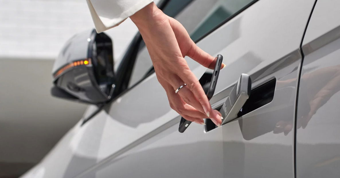 How to open Ioniq 6 door.