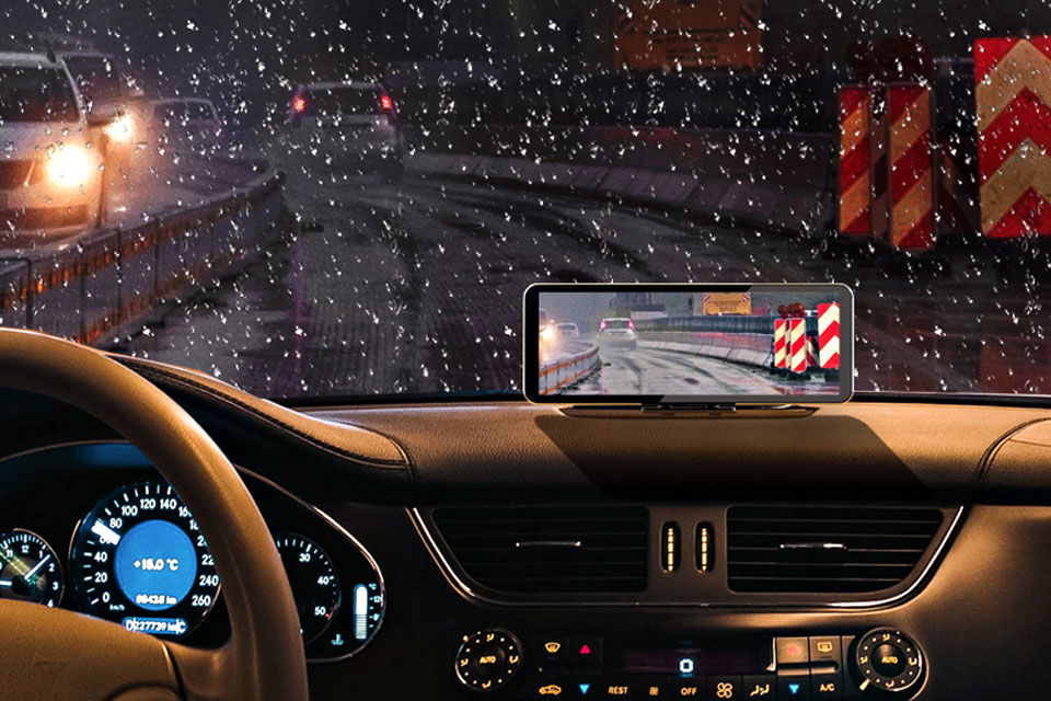 cool car gadgets: night vision system.