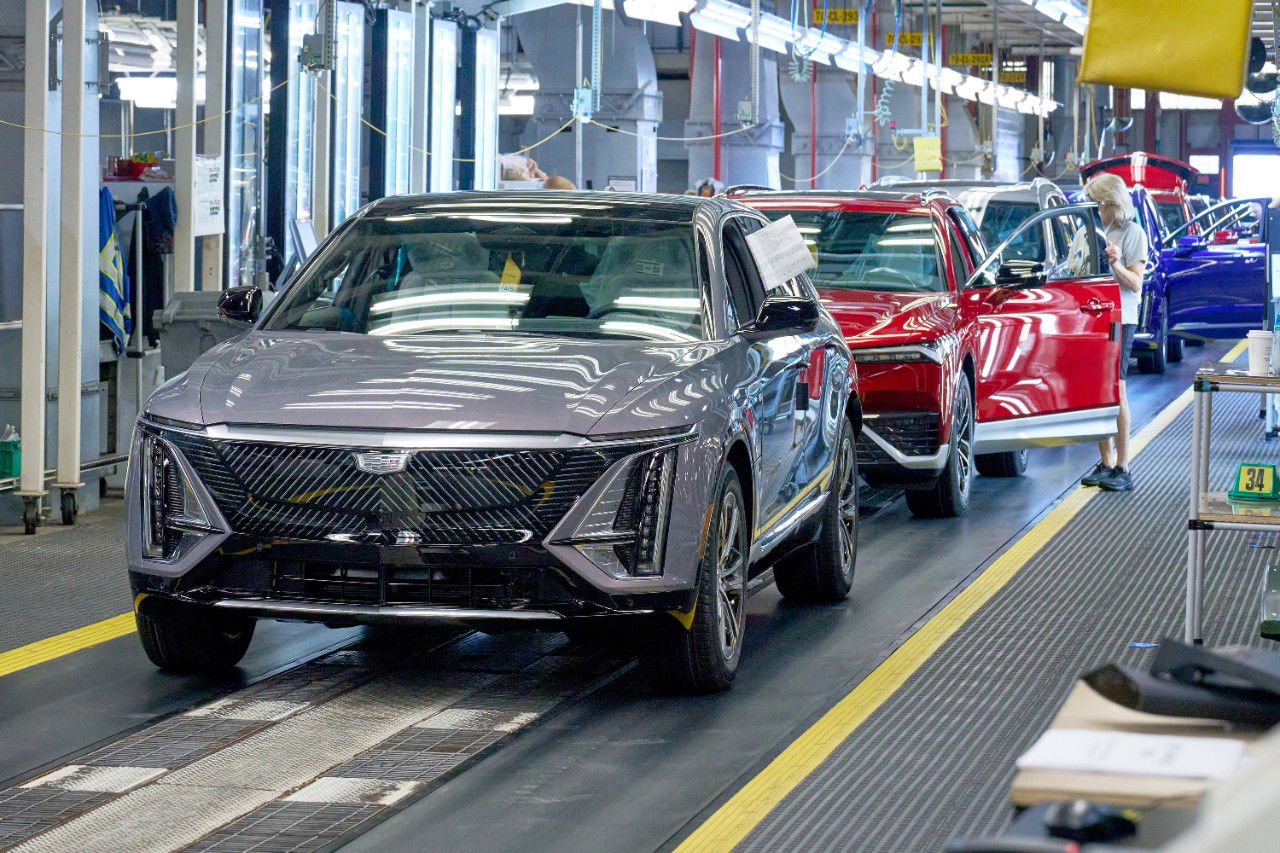 GM Orders Suppliers to Purge China Sourcing by 2027, Citing Geopolitical Risks.