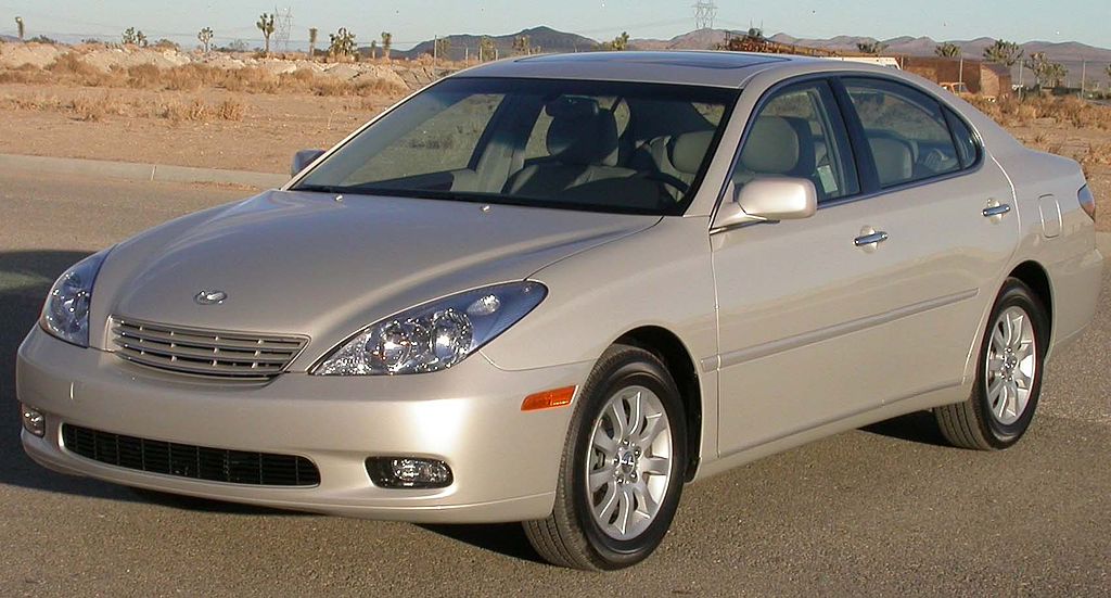Used Cars Under ₦5 Million: Lexus ES.