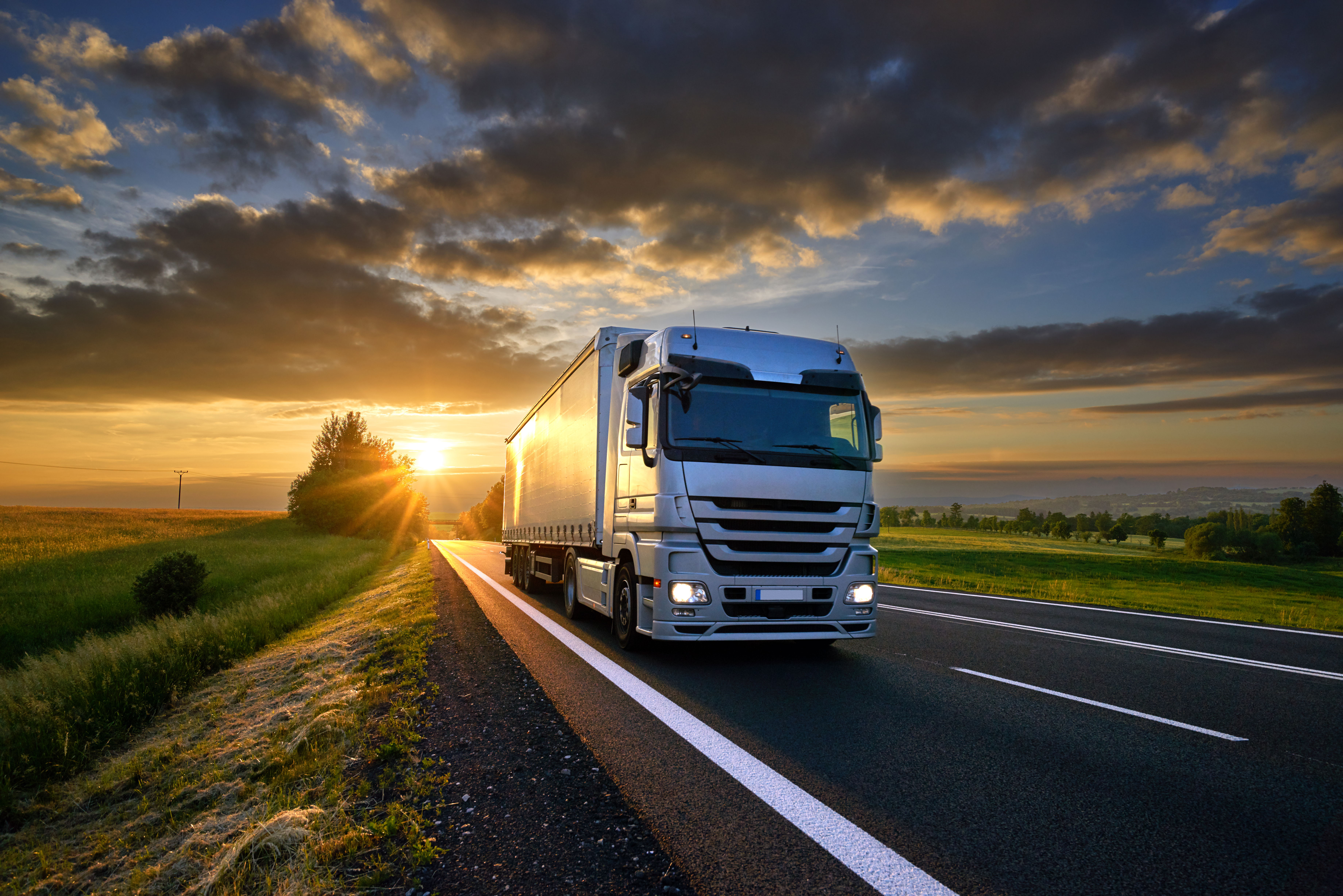 How much horsepower does a semi have?