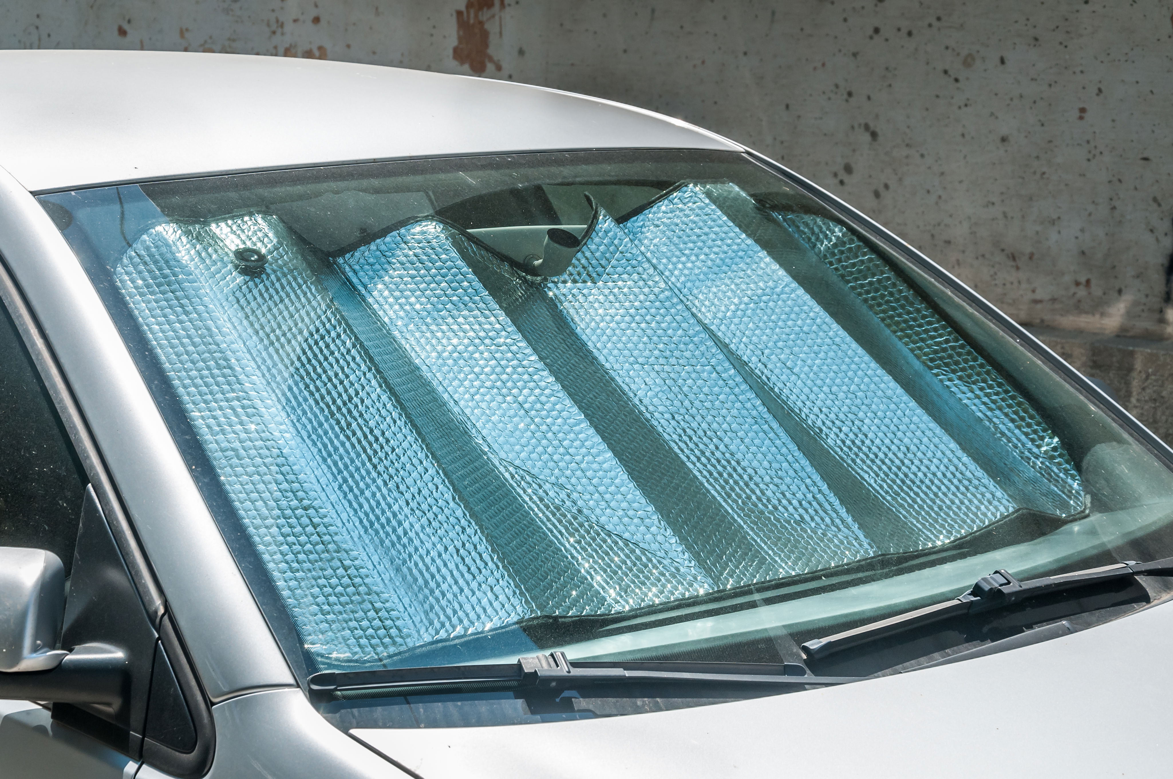 Summer essentials for every car owner: windshield cover.