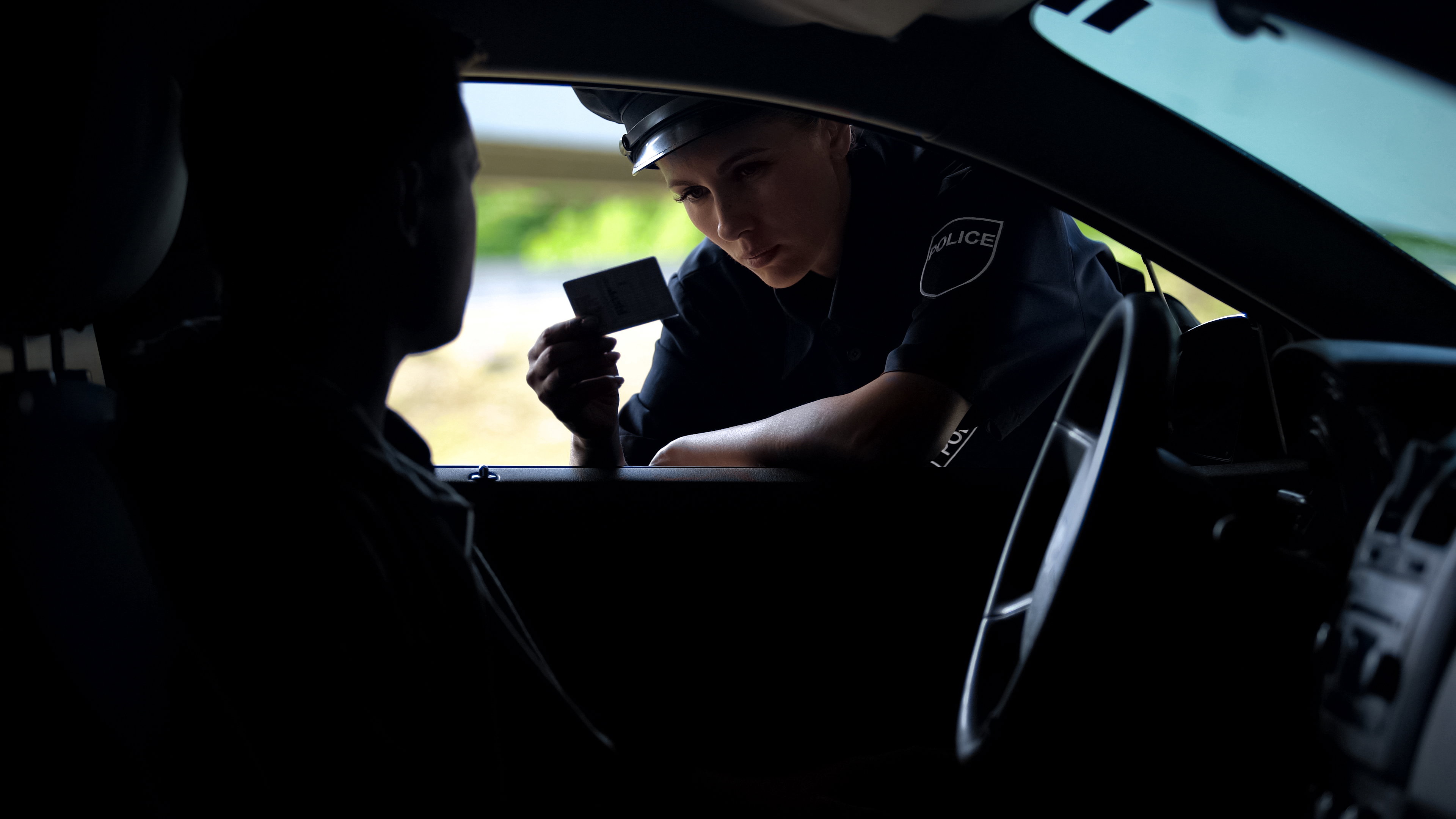 Police pulls over speeding car but ends up delivering a baby.