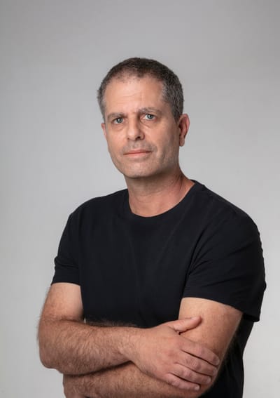 פרטים מקצועיים  image