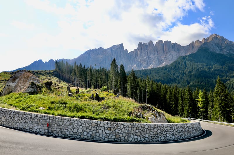 11. ITALIE 2 : Dolomites 1, Passo di Castalunga/Pordoi/Falzarego, Lago di Carezzo, Canazei