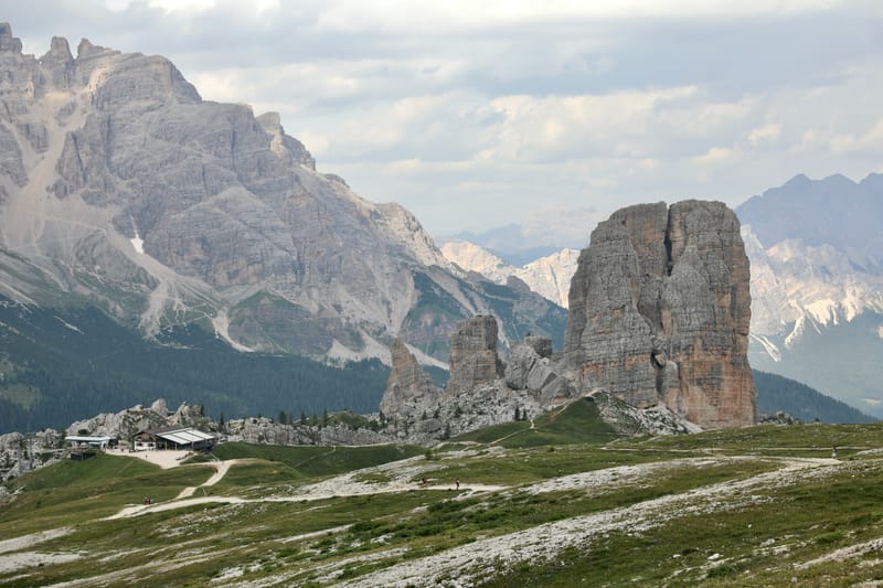14. ITALIE 5 : Dolomites 4, les Cinque Torri (di Averau)