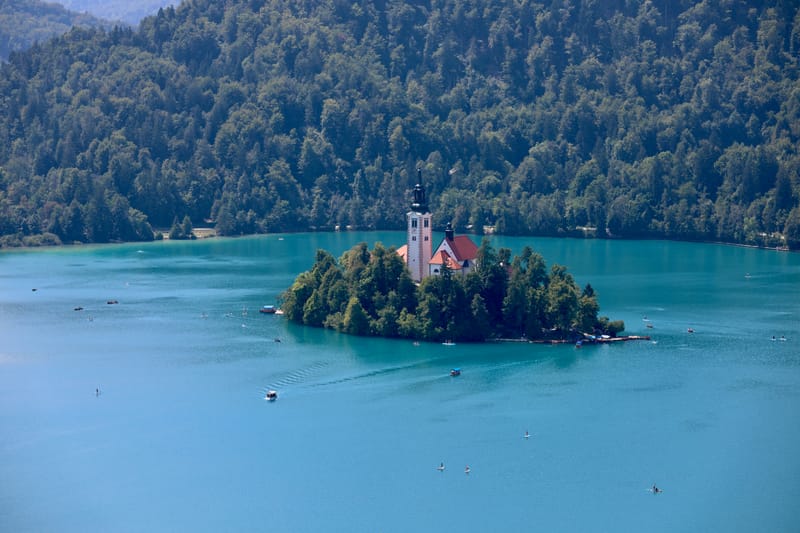 16. SLOVENIE 1 : Focus sur le lac et le château de BLED
