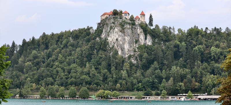 16. SLOVENIE 1 : Focus sur le lac et le château de BLED