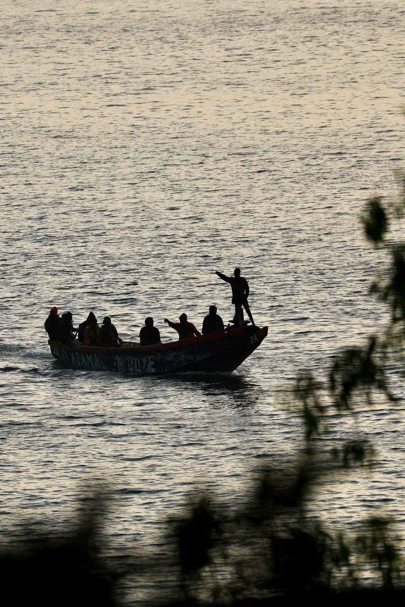 2. DAKAR 2 : Le port, les pêcheurs, le littoral atlantique et ses oiseaux