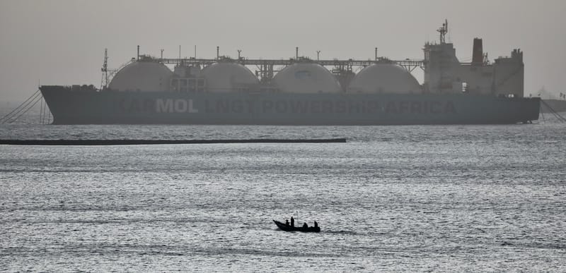2. DAKAR 2 : Le port, les pêcheurs, le littoral atlantique et ses oiseaux