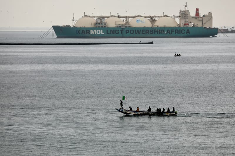 2. DAKAR 2 : Le port, les pêcheurs, le littoral atlantique et ses oiseaux