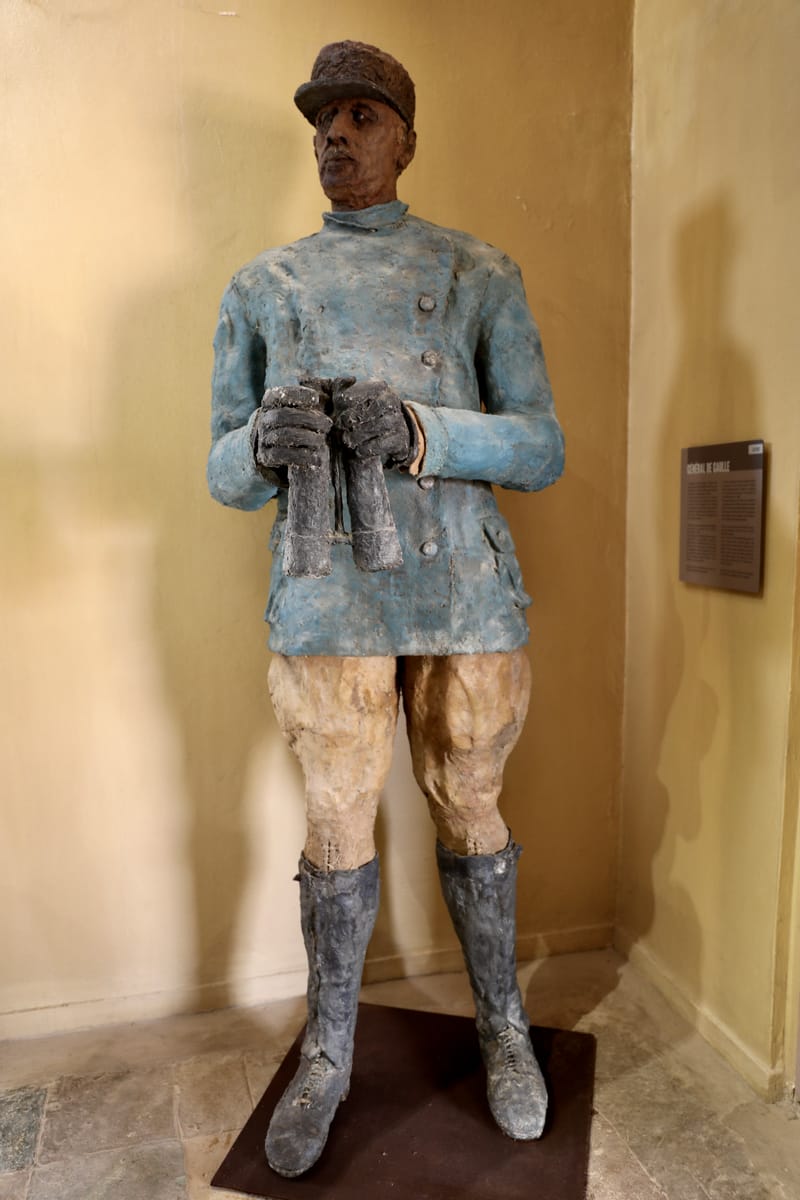 3. DAKAR 3 : L'Espace Eco-culturel d'Ousmane Sow, sculpteur