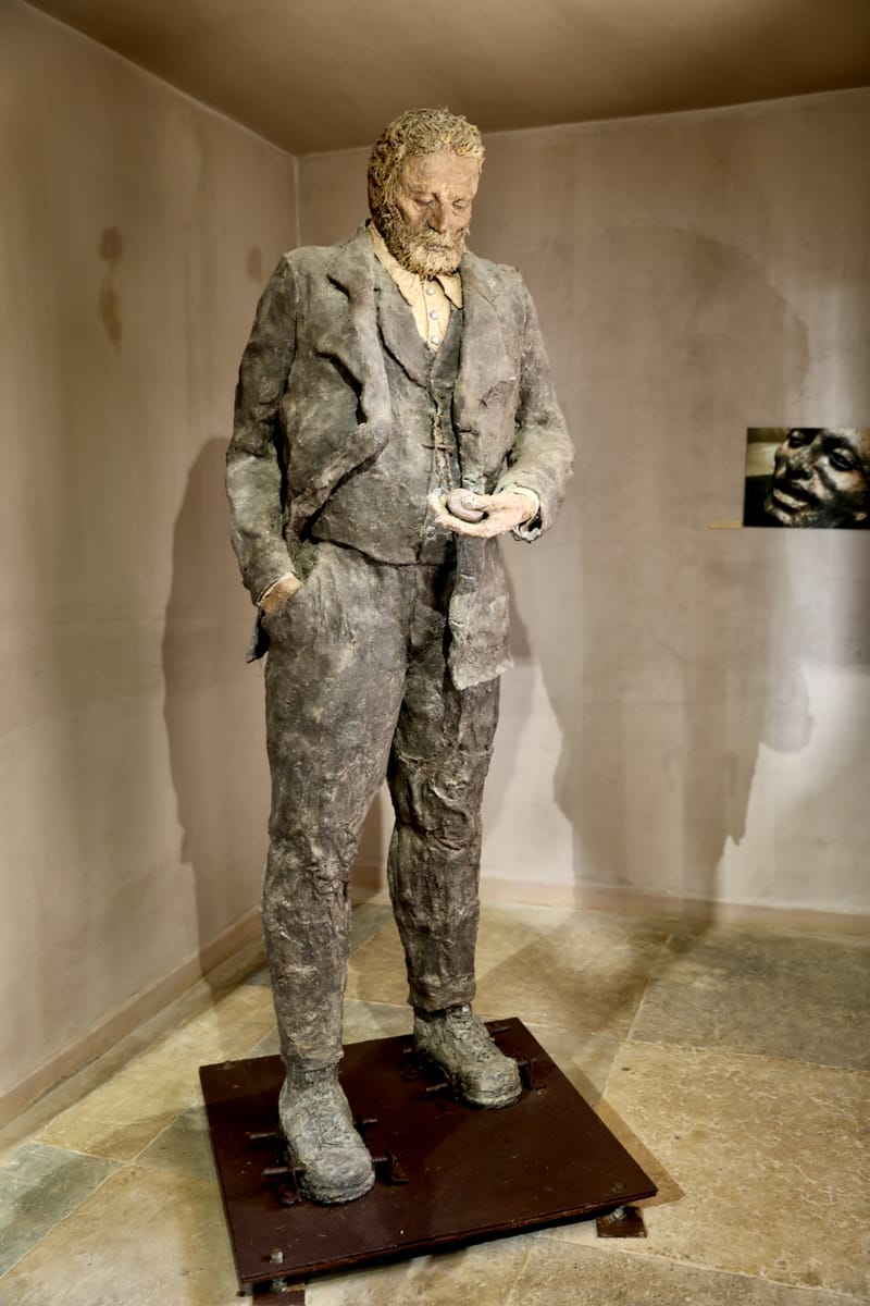 3. DAKAR 3 : L'Espace Eco-culturel d'Ousmane Sow, sculpteur