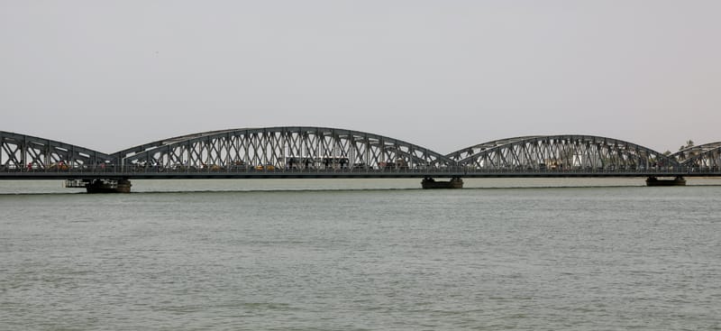 7. SAINT LOUIS 1 : Centre Ville et pont Faidherbe