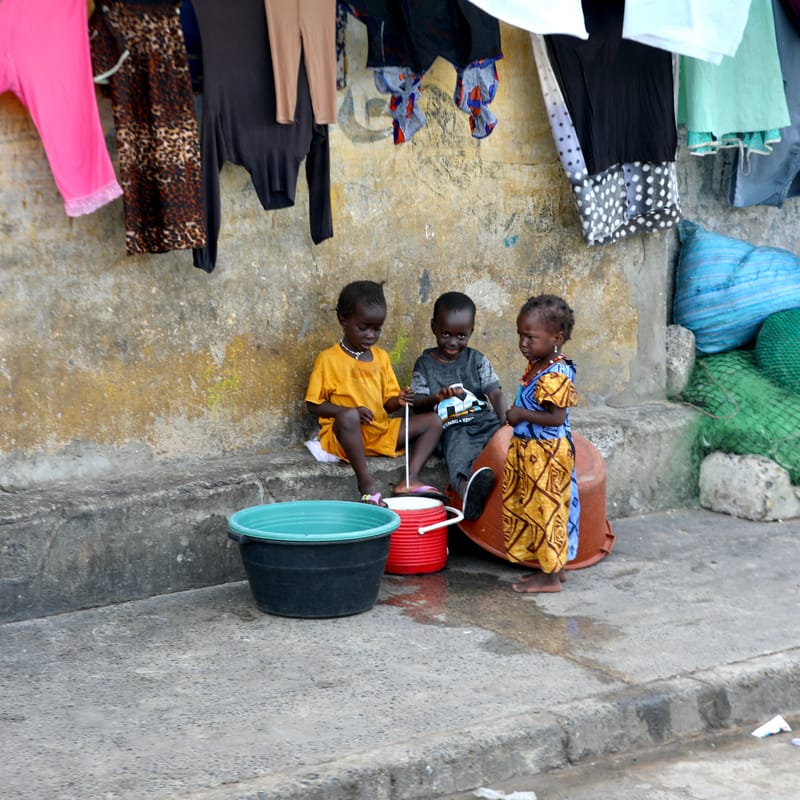 9. SAINT LOUIS 3 : Le Quartier des Pêcheurs, en calèche