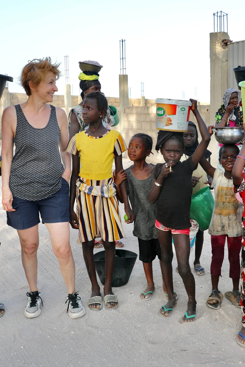3. SENEGAL : Peuple du Lac Rose et du Littoral Atlantique