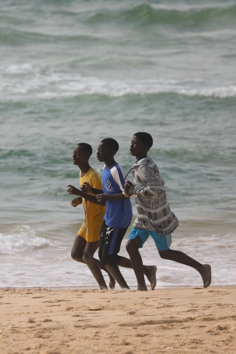3. SENEGAL : Peuple du Lac Rose et du Littoral Atlantique