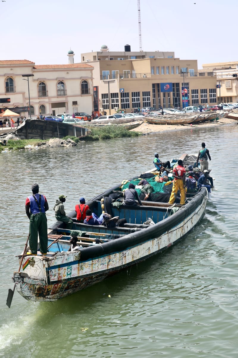 3. SENEGAL : Peuple du Lac Rose et du Littoral Atlantique