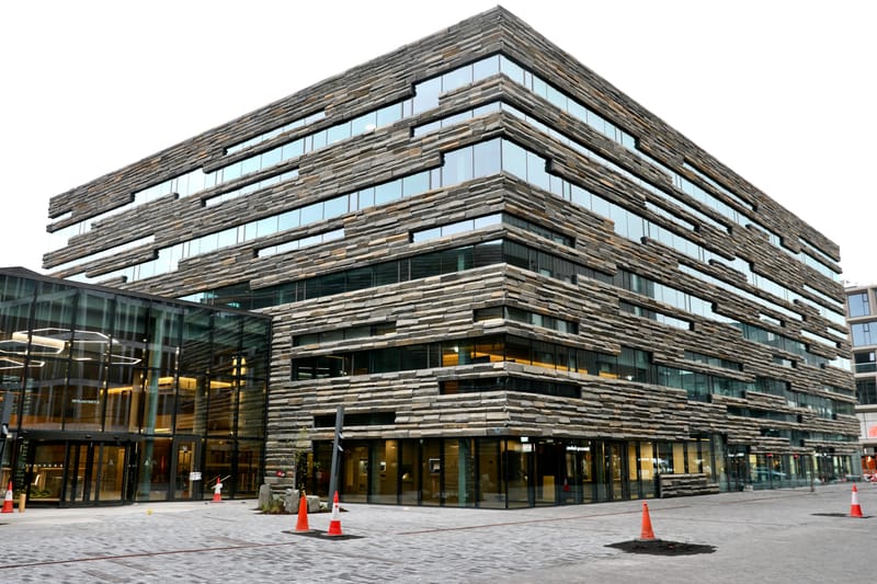 1. La Capitale : Reykjavik City