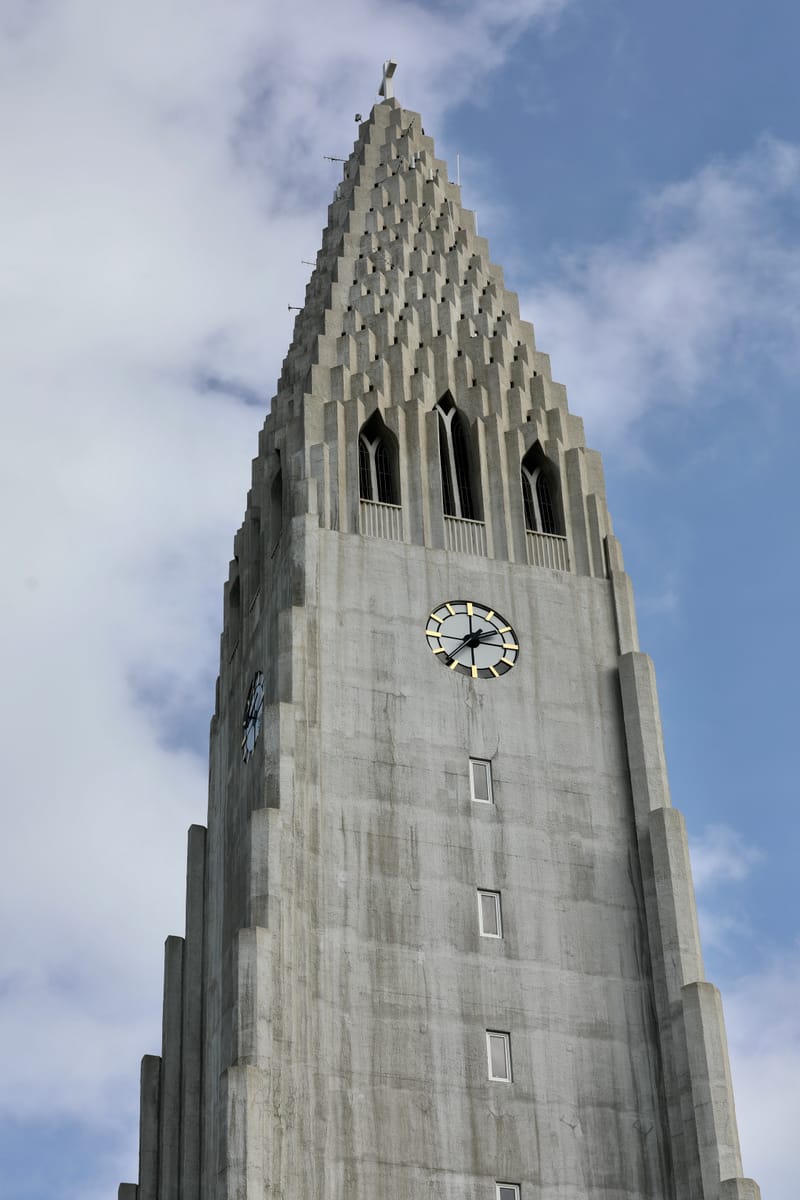 1. La Capitale : Reykjavik City