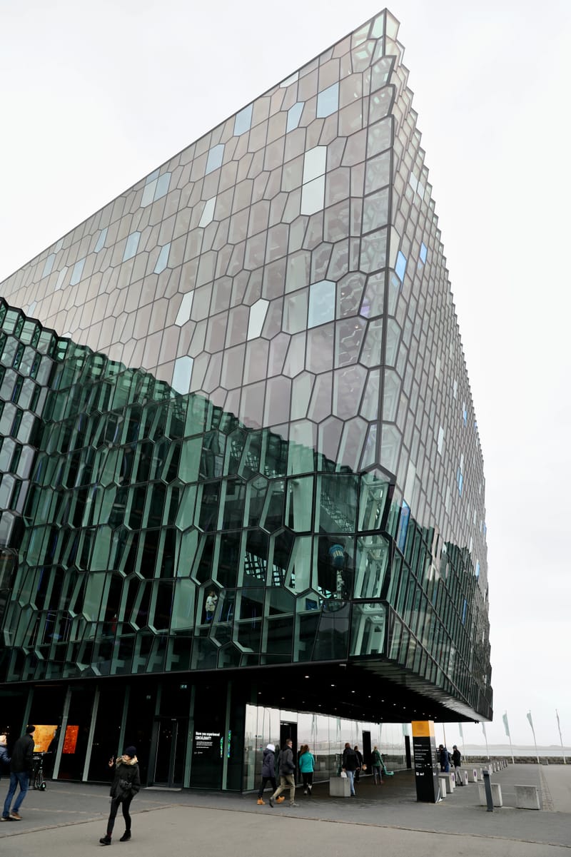 1. La Capitale : Reykjavik City