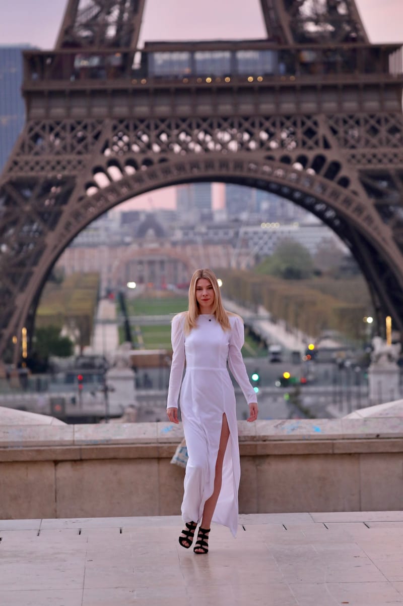 1. PARIS : Touristes du Trocadéro 