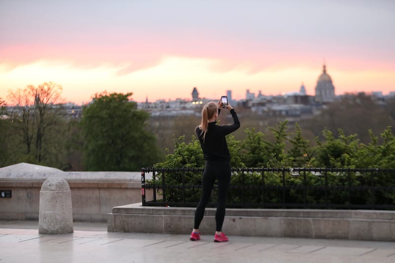 4. Les Inconnus du Trocadéro mis à l'horizontal