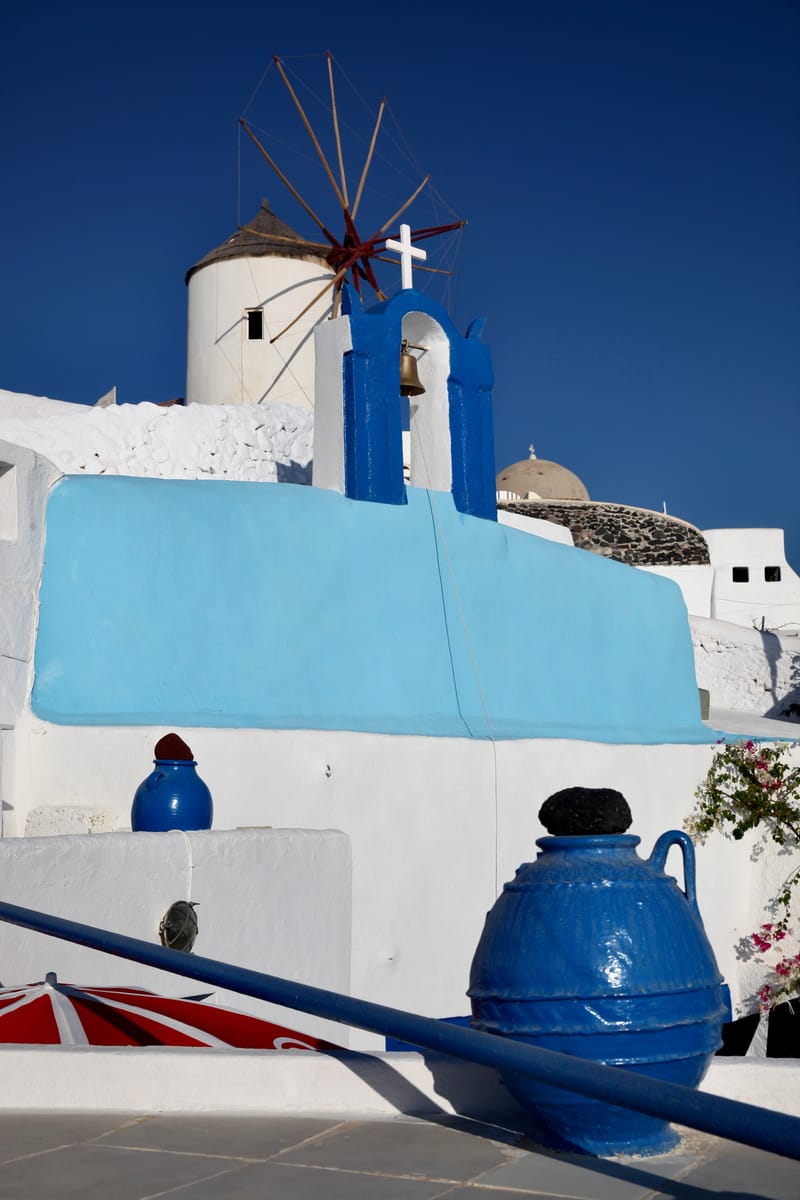 1. GRECE : Santorin, Oia ses ruelles et ses moulins 1 (à la VTL)