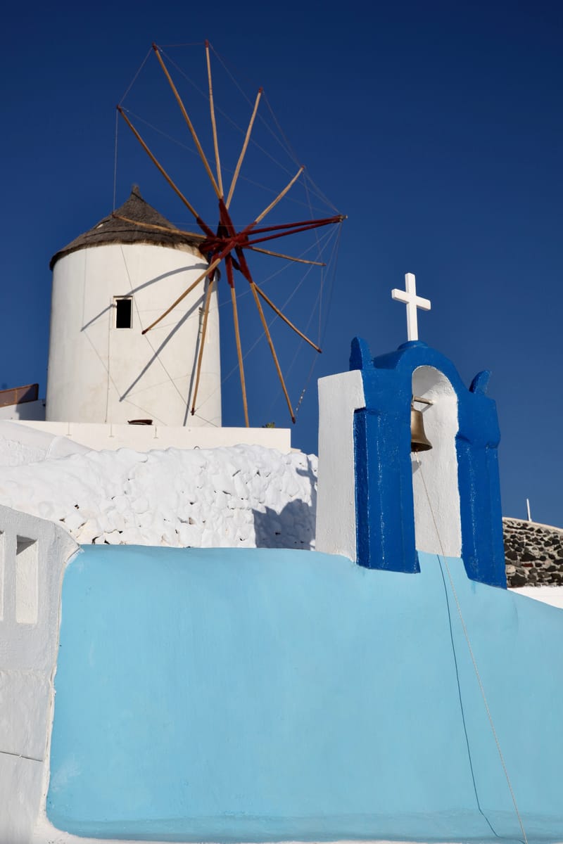 1. GRECE : Santorin, Oia ses ruelles et ses moulins 1 (à la VTL)