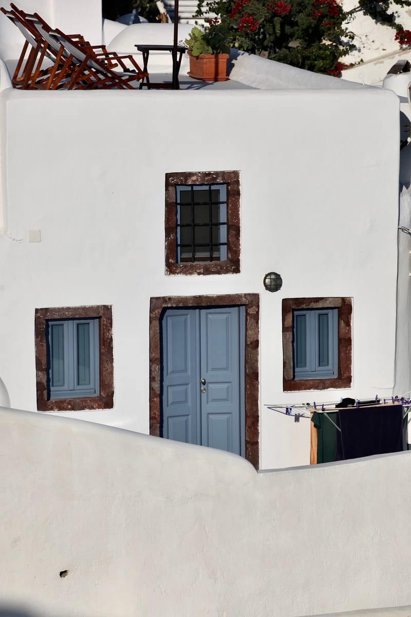 3. GRECE : Santorin, Oia ses ruelles et ses moulins 2 (VTL)