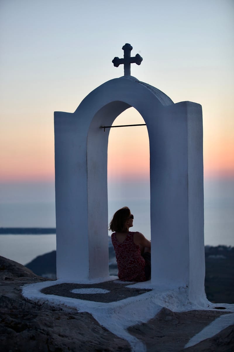 4. GRECE : Santorin, Oia au coucher de soleil (VTL)