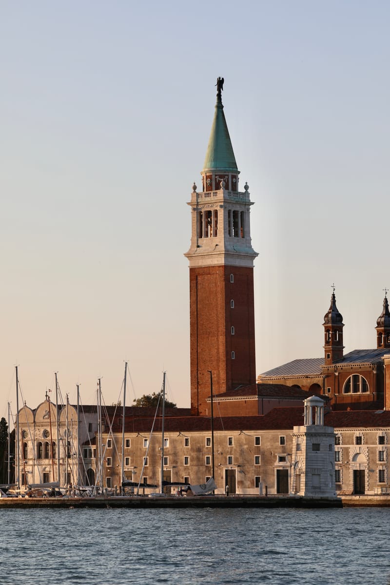1. Venise : Une Inconnue à la verticale et en zoom pour commencer