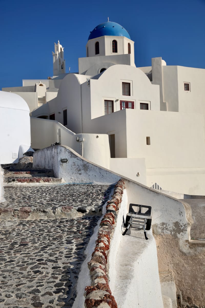 3. GRECE : Santorin, Oia ses ruelles et ses moulins 2 (VTL)