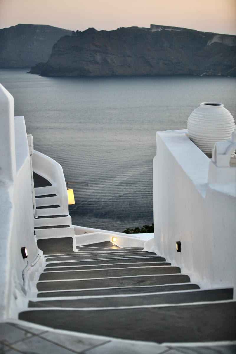 4. GRECE : Santorin, Oia au coucher de soleil (VTL)