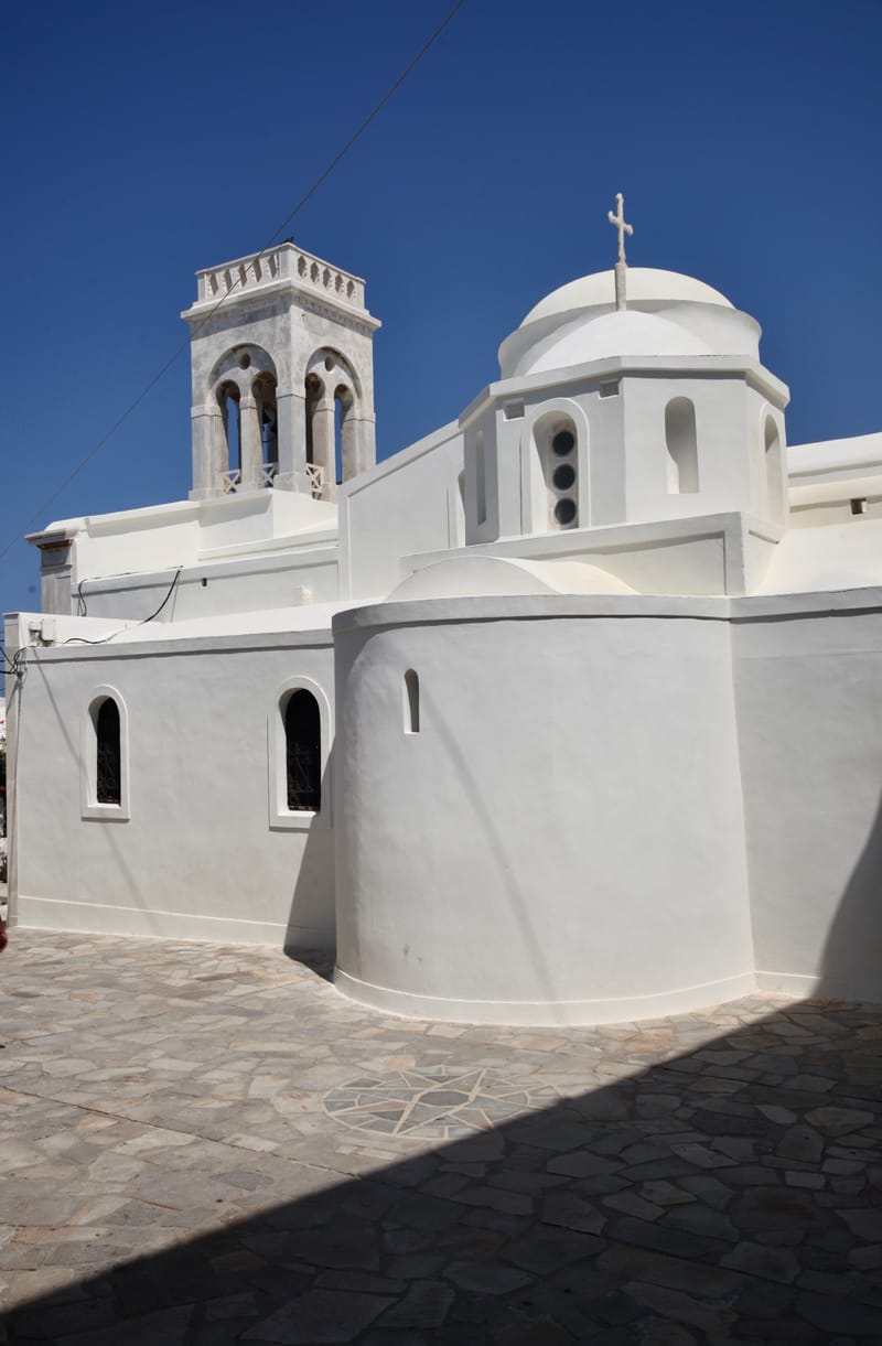 6. GRECE : Merveilles de l'île de Naxos 1 (VTL)