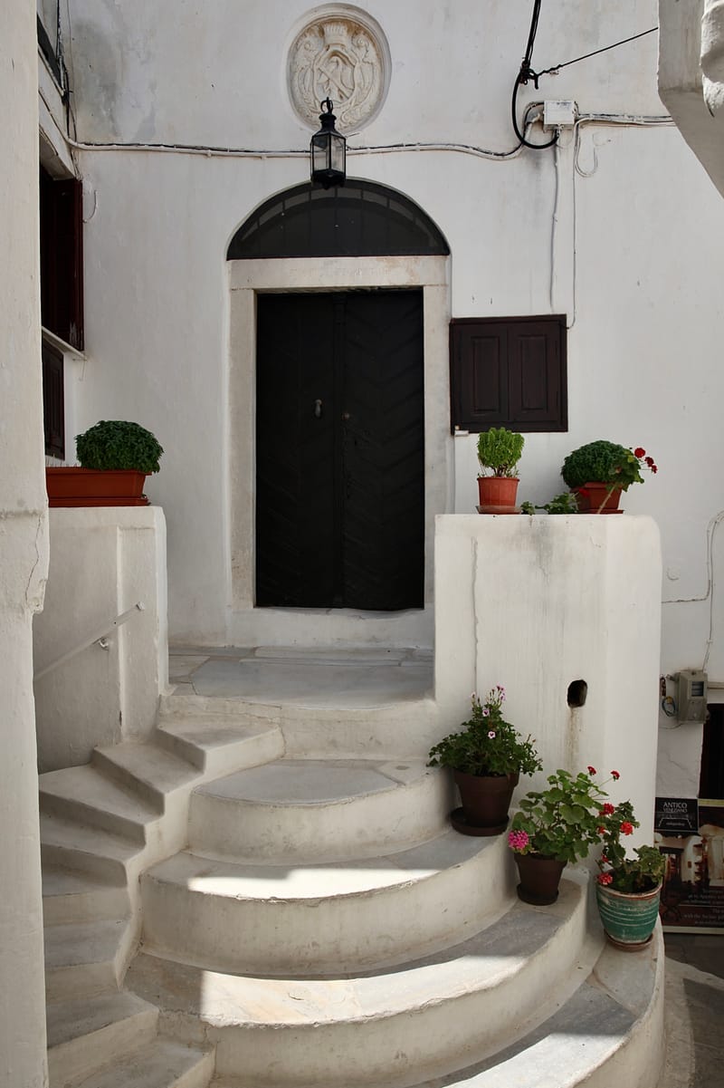 6. GRECE : Merveilles de l'île de Naxos 1 (VTL)