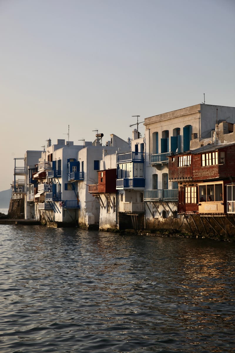 9. GRECE : Mykonos 2, à la verticale (VTL)