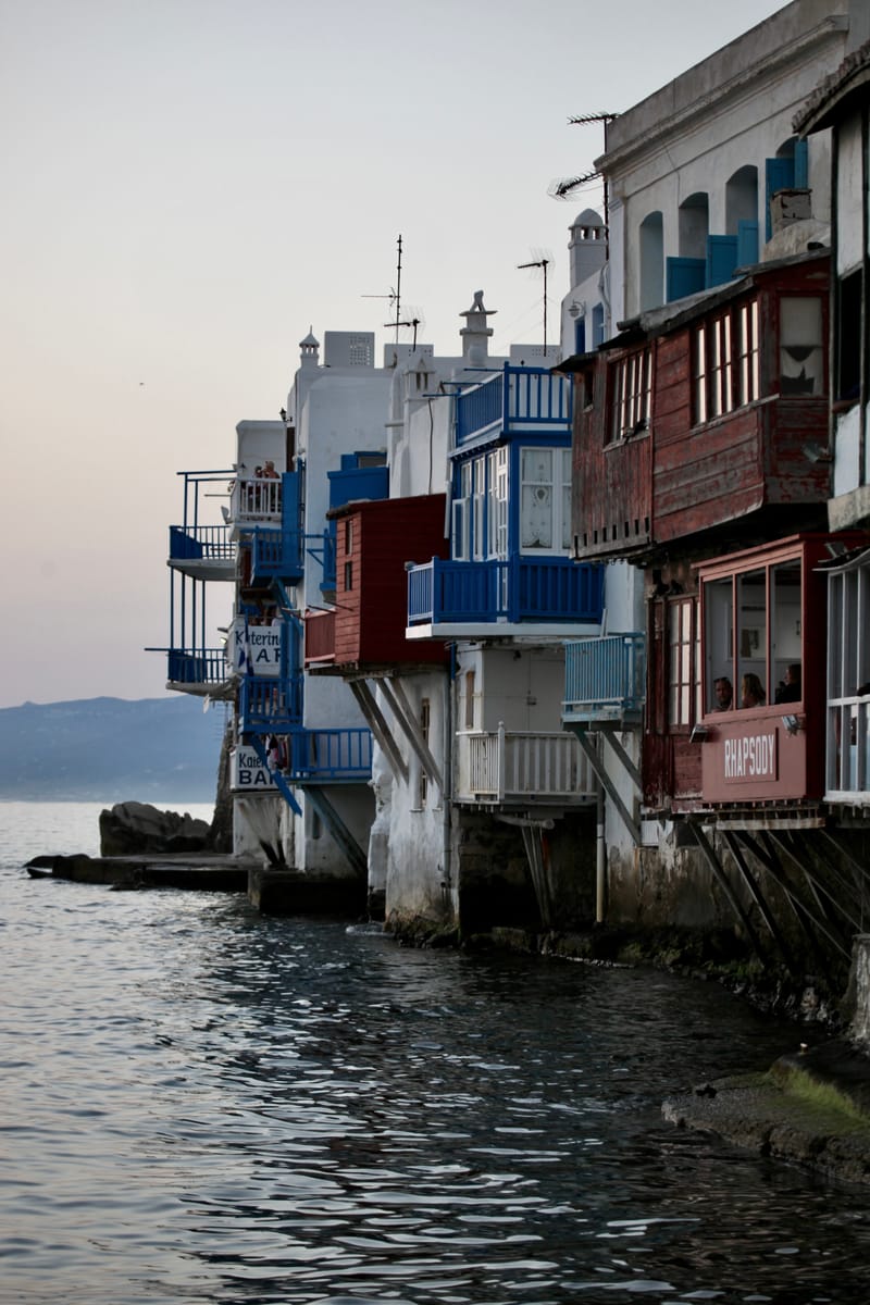 9. GRECE : Mykonos 2, à la verticale (VTL)