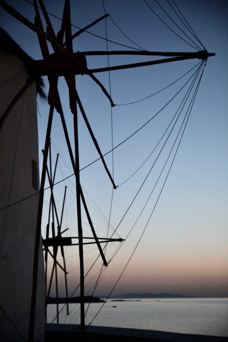 9. GRECE : Mykonos 2, à la verticale (VTL)