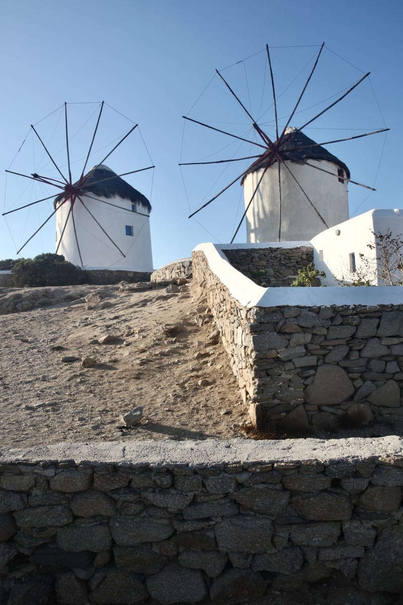 10. GRECE : Mykonos, l'île et sa nature profonde (VTL)