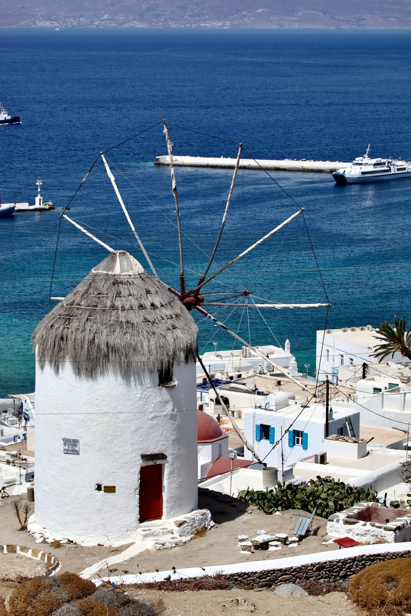 10. GRECE : Mykonos, l'île et sa nature profonde (VTL)