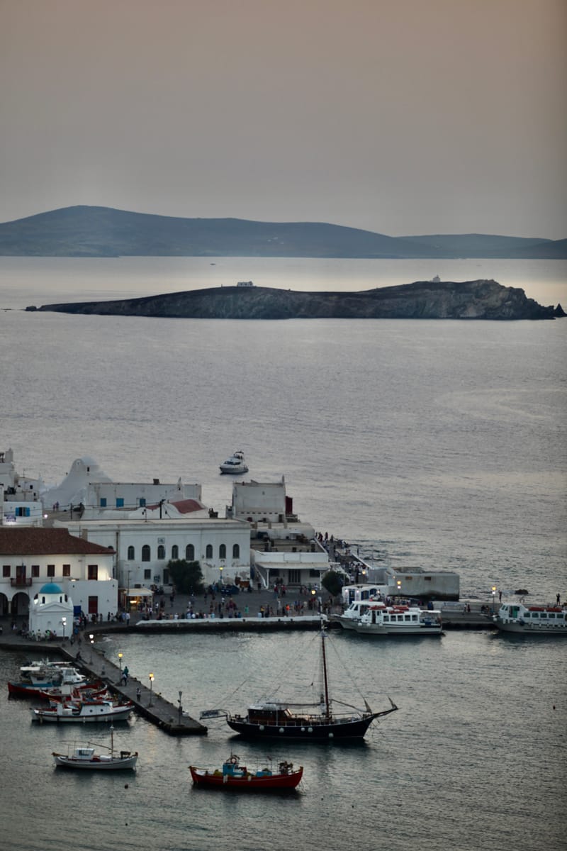 10. GRECE : Mykonos, l'île et sa nature profonde (VTL)