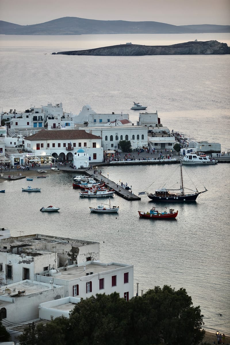 9. GRECE : Mykonos 2, à la verticale (VTL)