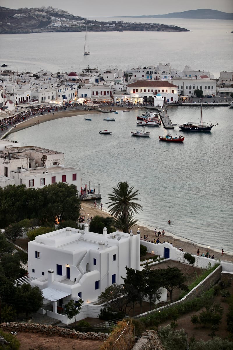 9. GRECE : Mykonos 2, à la verticale (VTL)