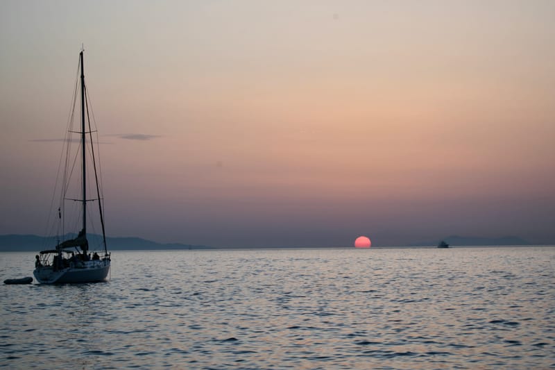 13. GRECE : Selec MYKONOS (HRZ)