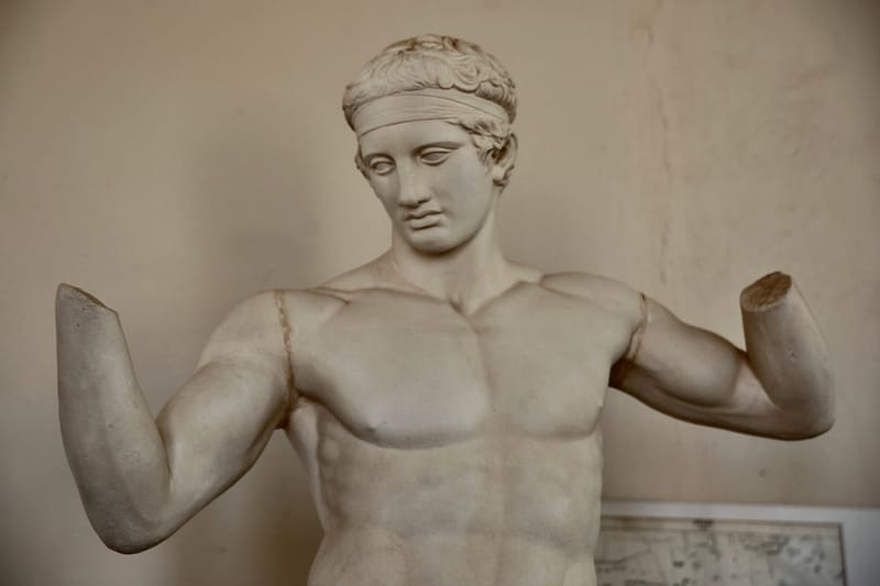 13. GRECE : Selec MYKONOS (HRZ)