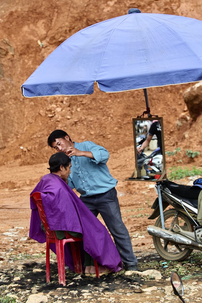 1. Les HMONGS : Marché de Bac Ha