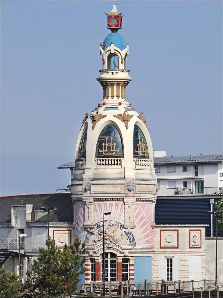 Tour LU nantes Le lieu unique