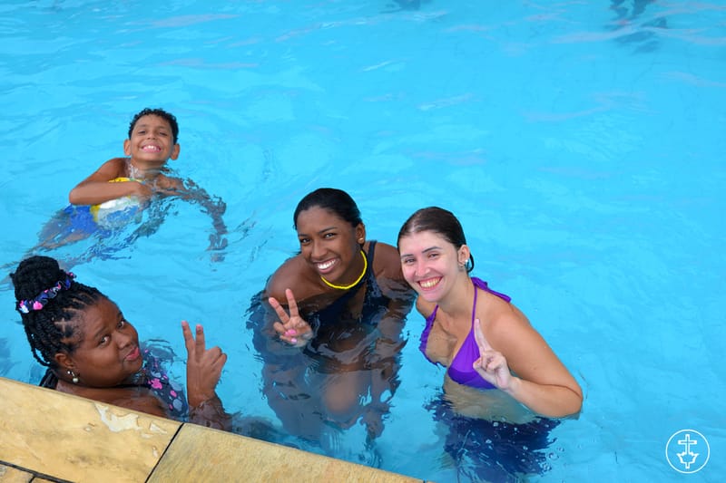 COMUNHÃO, DIVERSÃO E MUITA ALEGRIA